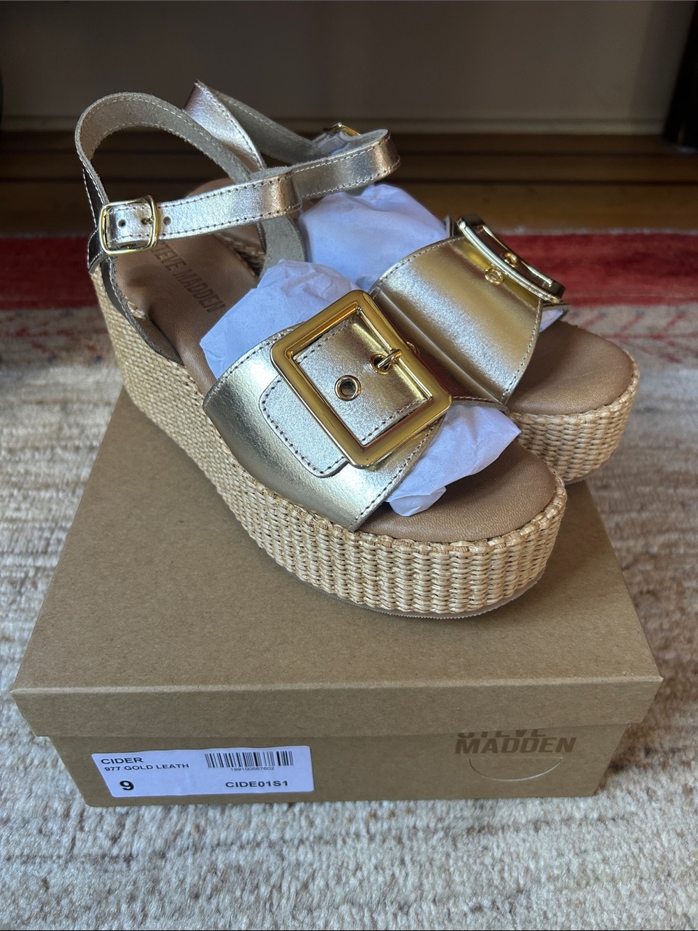 Steve Madden Cider Metallic Gold Platform Espadrille Sandals, New in box. Size 9
